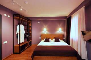 Отель Elle Boutique Hotel Тбилиси Улучшенный двухместный номер с 1 кроватью-7
