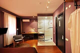 Отель Elle Boutique Hotel Тбилиси Улучшенный двухместный номер с 1 кроватью-8